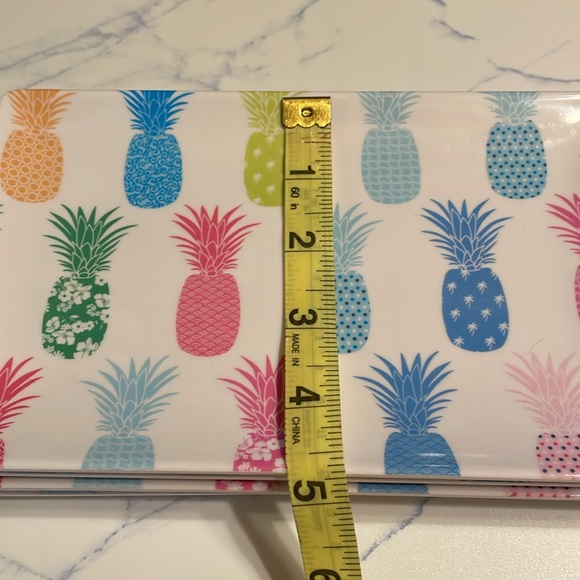 Cynthia Rowley Melamine Tropical Pineapple Trays -set of 5 melamine - Picture 5 of 5